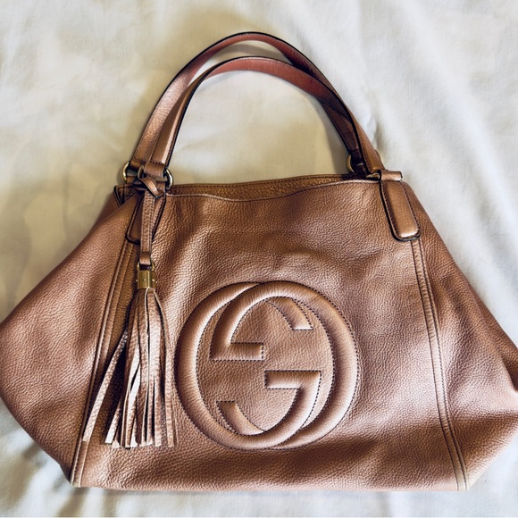 Gucci Rose Gold Metallic Pebbled Leather Soho Shoulder Bag - Picture 2 of 16